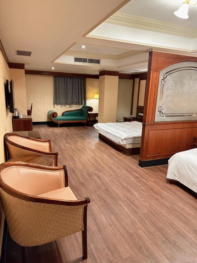 Duke Business Hotel Taoyuan Exterior foto