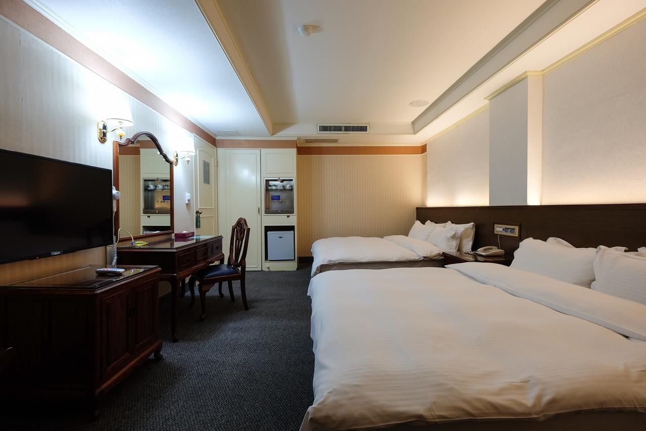Duke Business Hotel Taoyuan Exterior foto